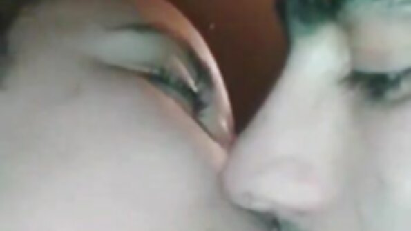 Uimitoare fata webcam joacă cu lezbiene paroase o jucărie sexuală la domiciliu