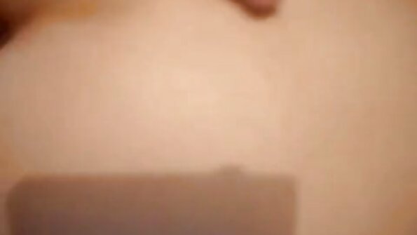 LanaTuls-vibrator mare grase paroase ajunge pe masă și dracu ' fundul meu
