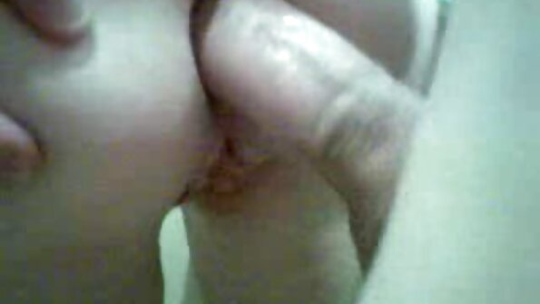 Excitat blonda îi place să fie filmat în timp ce xxx mature paroase naibii de alți bărbați