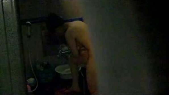 Rachel îi place să joace și este, de asemenea, iubitor să aud de la toată lumea sex cu mature paroase