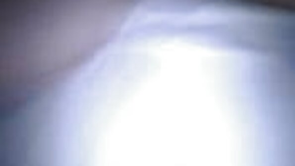 Hot asiatice Prietena fututa pe porno cu paroase canapea